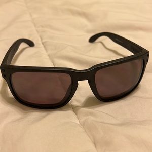 Oakley. Prizm Grey Lenses, 
Matte Black Frame 57 - 108